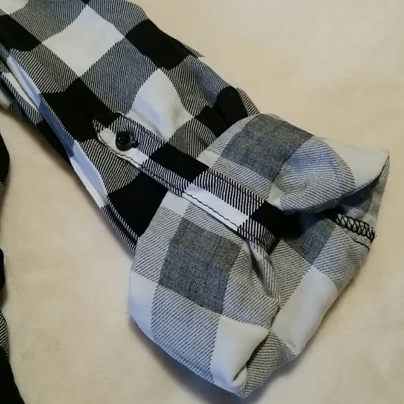 Polly & Esther plaid button down - Picture 4 of 6